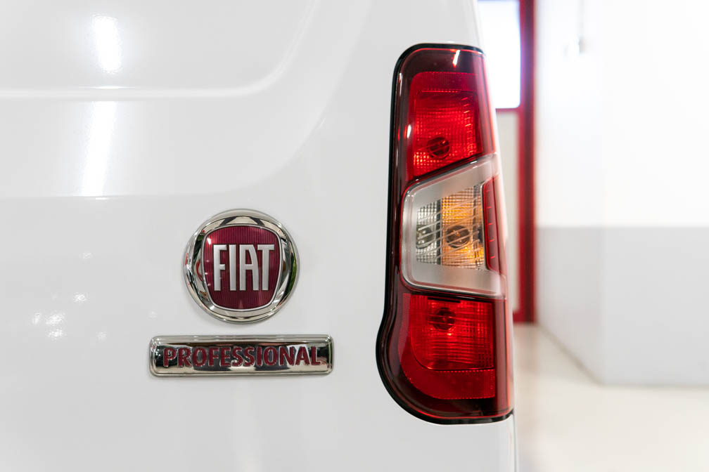 Fiat Doblo FURGONE L2 BlueHDi 1.5 130Cv APPLE CAR NAVIGATORE
