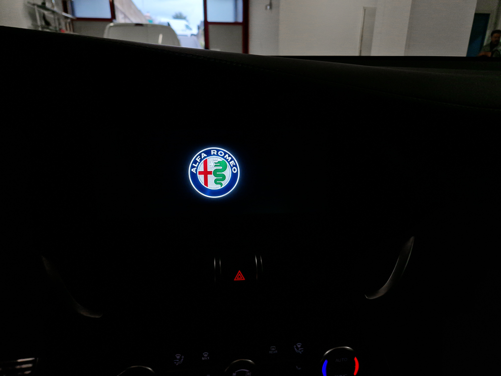 Alfa Romeo Giulia 2.9 V6 Quadrifoglio 520cv auto