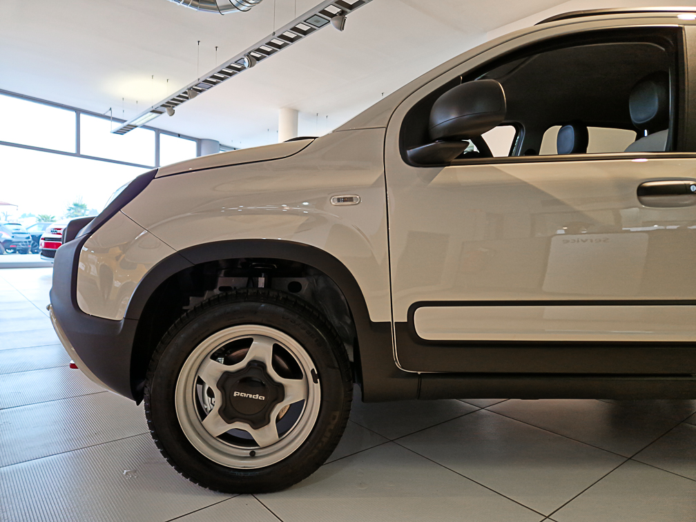 Fiat Panda 0.9 t.air t. Cross 4×4 s EDIZIONE QUARANTESIMO