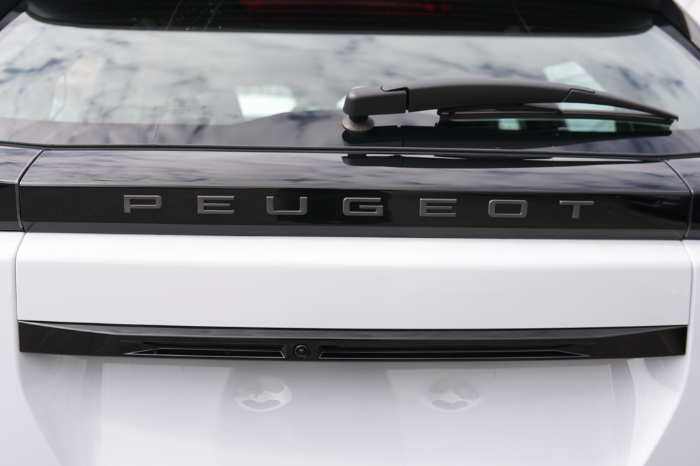 Peugeot 2008 1.2 100cv Puretech Active | CRUISE | NAVI | BIANCO OKENITE