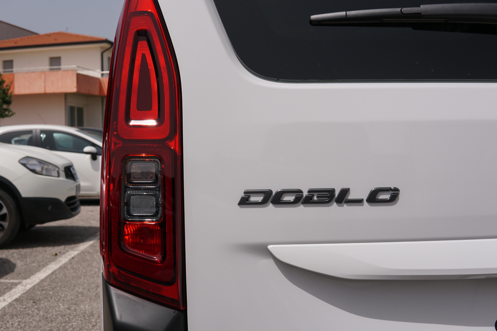 Fiat Doblo Combi 130cv 5 pti N1 L1H1 | Comfort Pack | Radio 10″