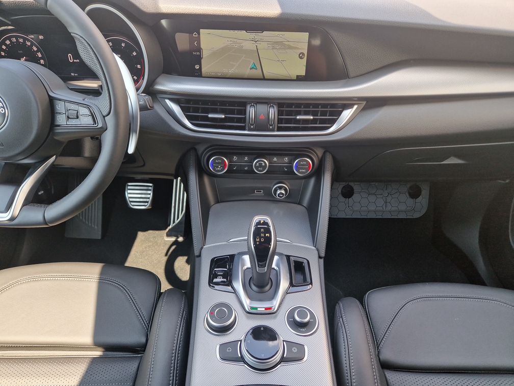 Alfa Romeo Stelvio 2.0 280cv Veloce Q4 | Full-LED | ACC | PORTELLONE HANDS FREE