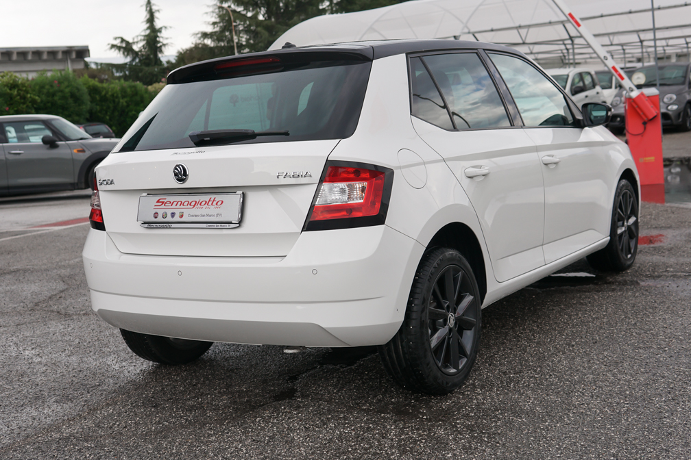 Skoda Fabia 1.4 tdi 90cv s&s Twin Color Design Edition Nero