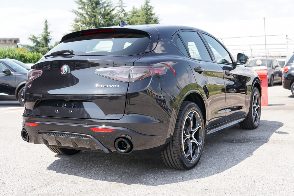 Alfa Romeo Stelvio 2.0 280cv Veloce Q4 | Full-LED | ACC | PORTELLONE HANDS FREE