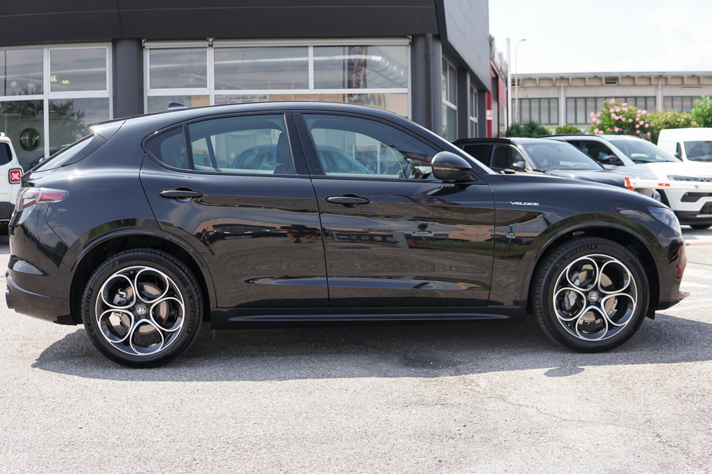 Alfa Romeo Stelvio 2.0 280cv Veloce Q4 | Full-LED | ACC | PORTELLONE HANDS FREE