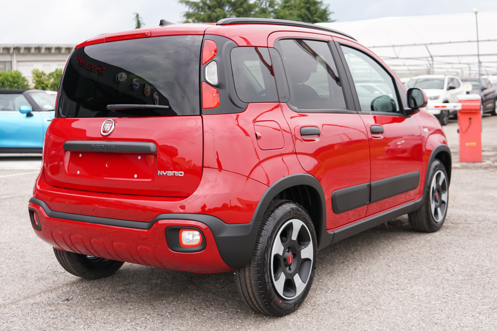 Fiat Panda 1.0 69cv firefly hybrid Cross 5 Posti | NEOPAT | Rosso Passione