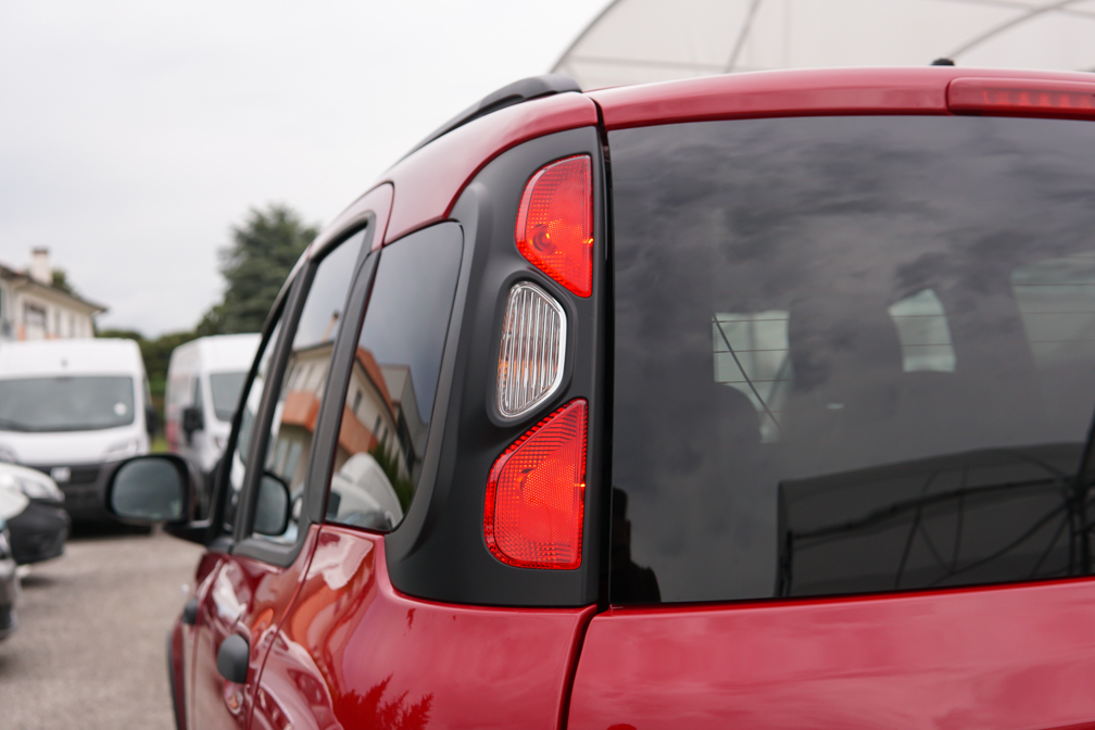 Fiat Panda 1.0 69cv firefly hybrid Cross 5 Posti | NEOPAT | Rosso Passione