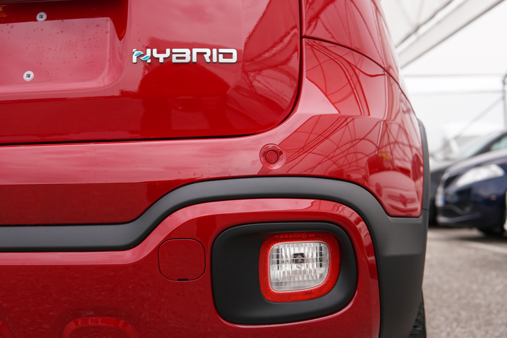 Fiat Panda 1.0 69cv firefly hybrid Cross 5 Posti | NEOPAT | Rosso Passione