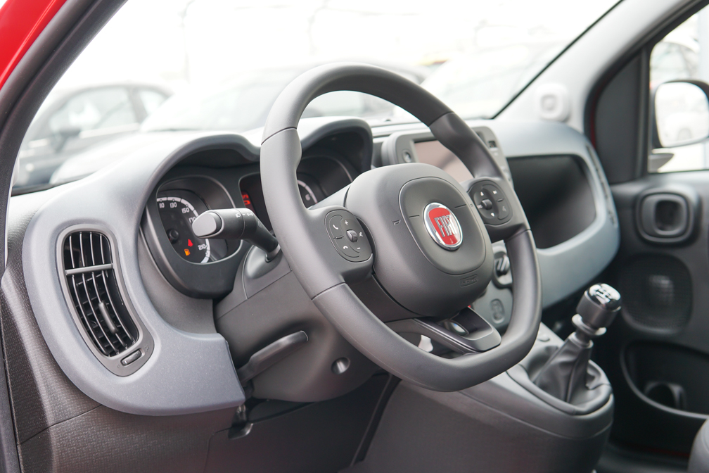 Fiat Panda 1.0 69cv firefly hybrid Cross 5 Posti | NEOPAT | Rosso Passione