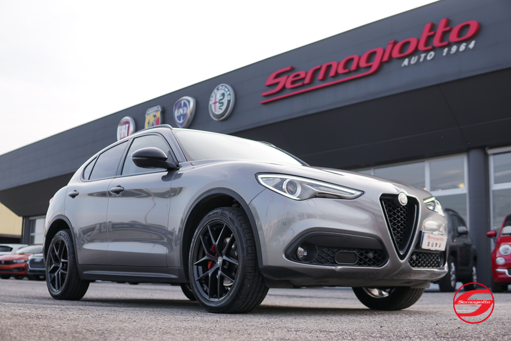 Alfa Romeo Stelvio 2.2 t 190cv B-Tech Q4 | Pelle Rossa | Cruise adatt