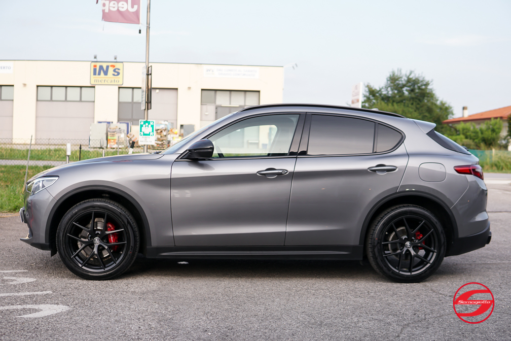 Alfa Romeo Stelvio 2.2 t 190cv B-Tech Q4 | Pelle Rossa | Cruise adatt