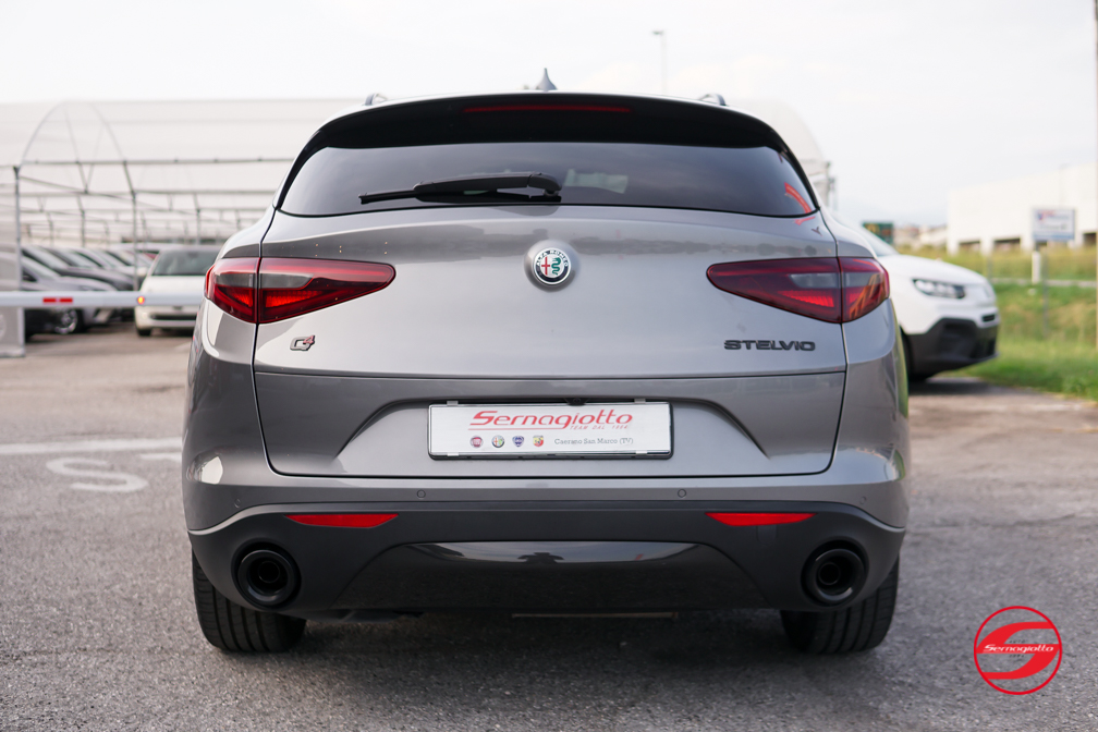 Alfa Romeo Stelvio 2.2 t 190cv B-Tech Q4 | Pelle Rossa | Cruise adatt