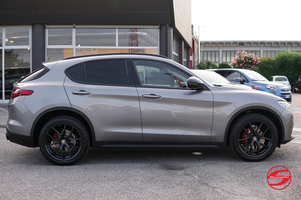 Alfa Romeo Stelvio 2.2 t 190cv B-Tech Q4 | Pelle Rossa | Cruise adatt