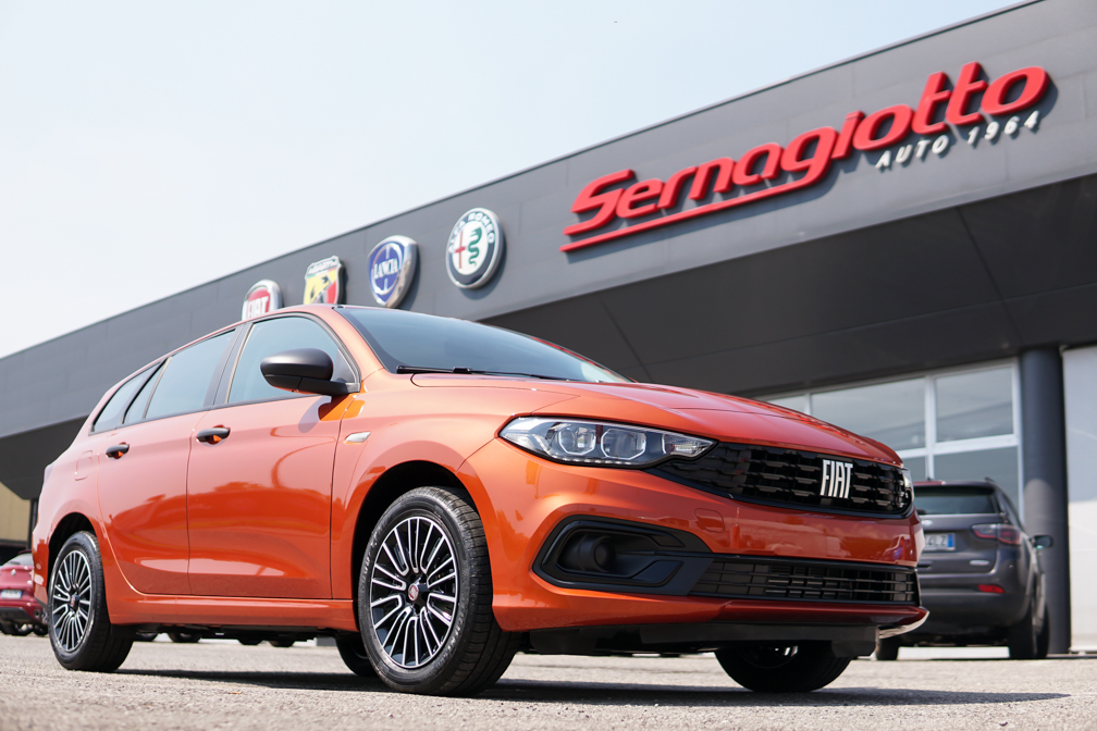 Fiat Tipo SW 1.6 mjt 130cv PAPRIKA ORANGE | CRUISE | CONVERTIBILE N1