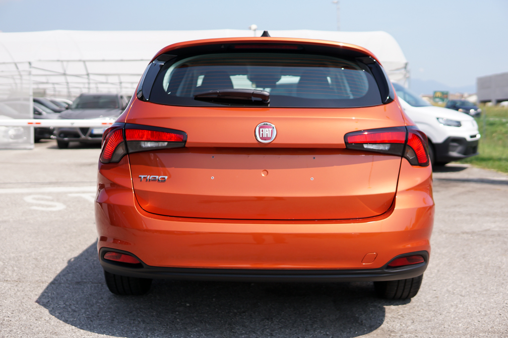 Fiat Tipo SW 1.6 mjt 130cv PAPRIKA ORANGE | CRUISE | CONVERTIBILE N1