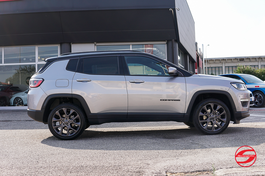 Jeep Compass 2.0 140cv mjt S 4wd auto | Gancio traino | Beats