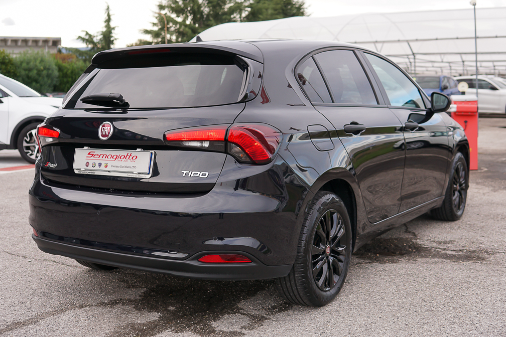 Fiat Tipo 5p 1.4 95cv Street | VETRI OSCURATI | CRUISE | BLUETOOTH